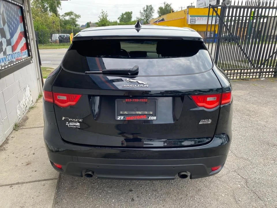 2019 Jaguar F-Pace - Image 7 of 20