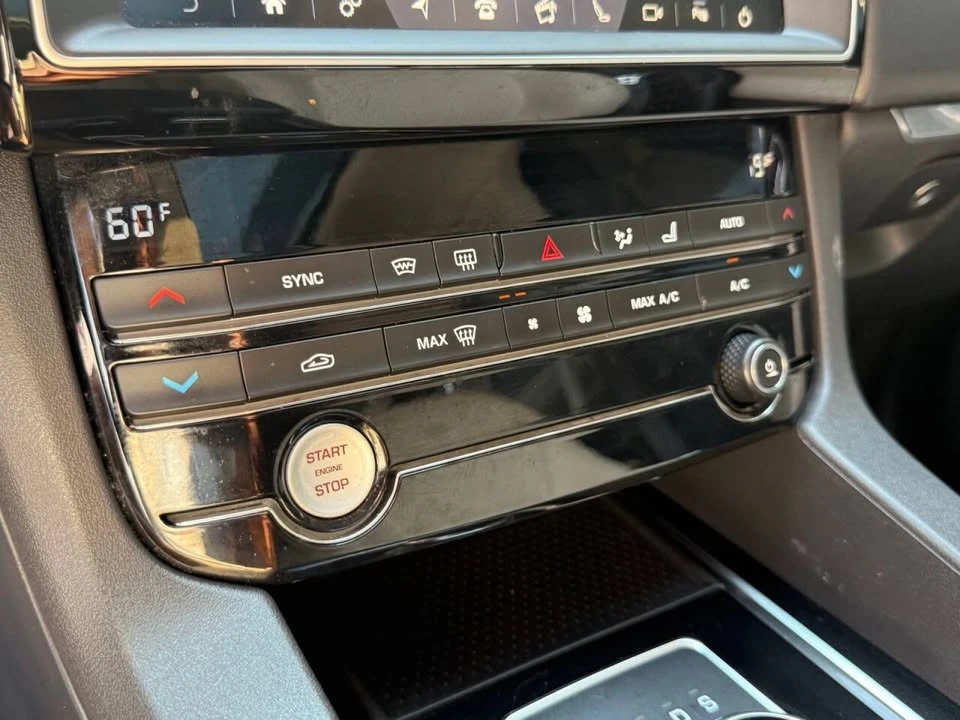 2019 Jaguar F-Pace - Image 18 of 20