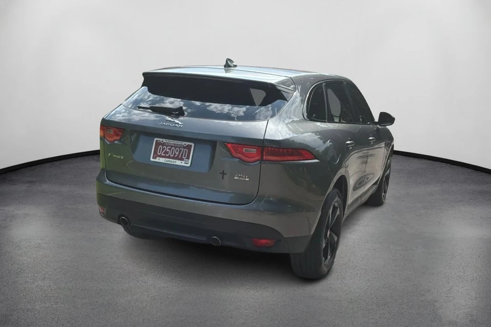 2019 Jaguar F-Pace - Image 5 of 20
