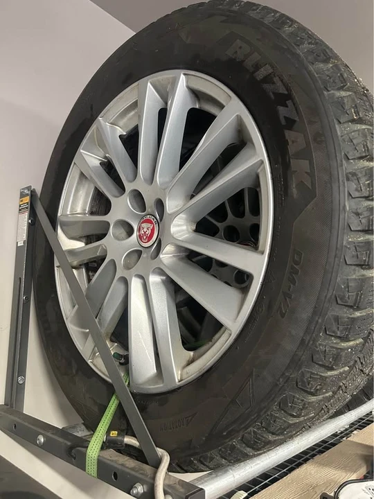 2019 Jaguar F-Pace - Image 10 of 10