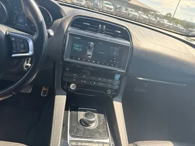 2019 Jaguar F-Pace - Image 13 of 13