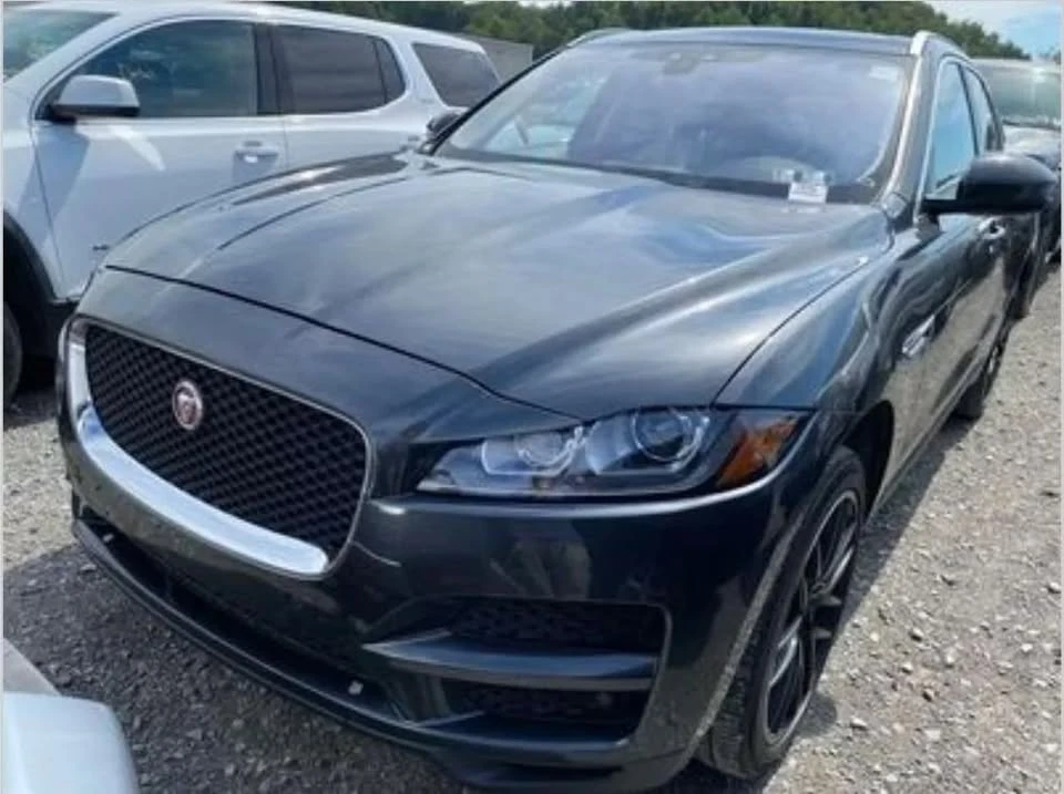 2019 Jaguar F-Pace - Image 2 of 9