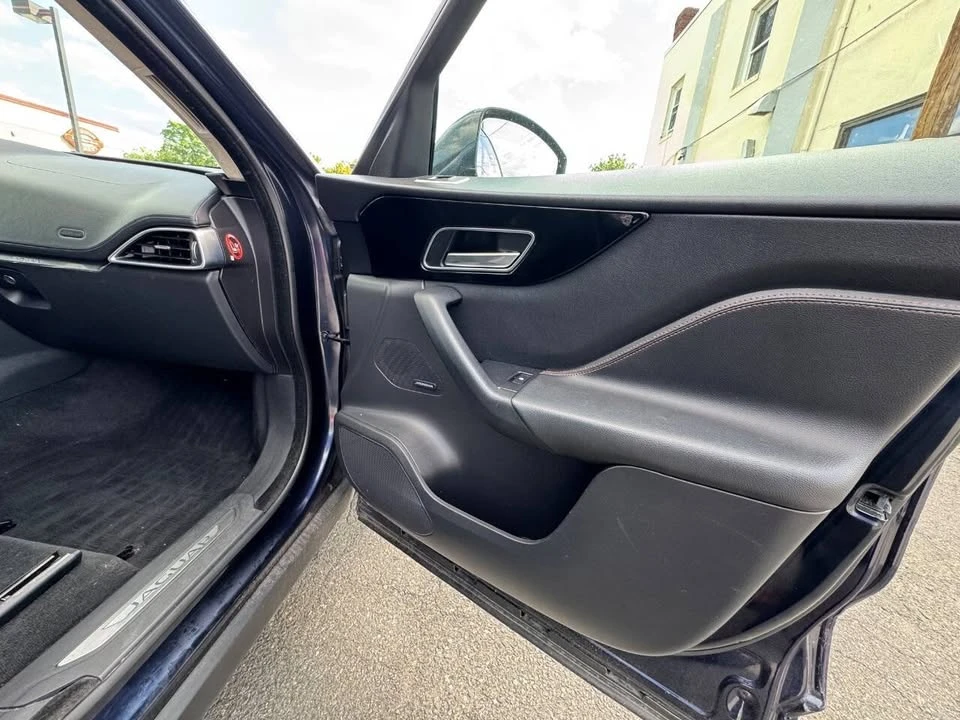 2019 Jaguar F-Pace - Image 16 of 20