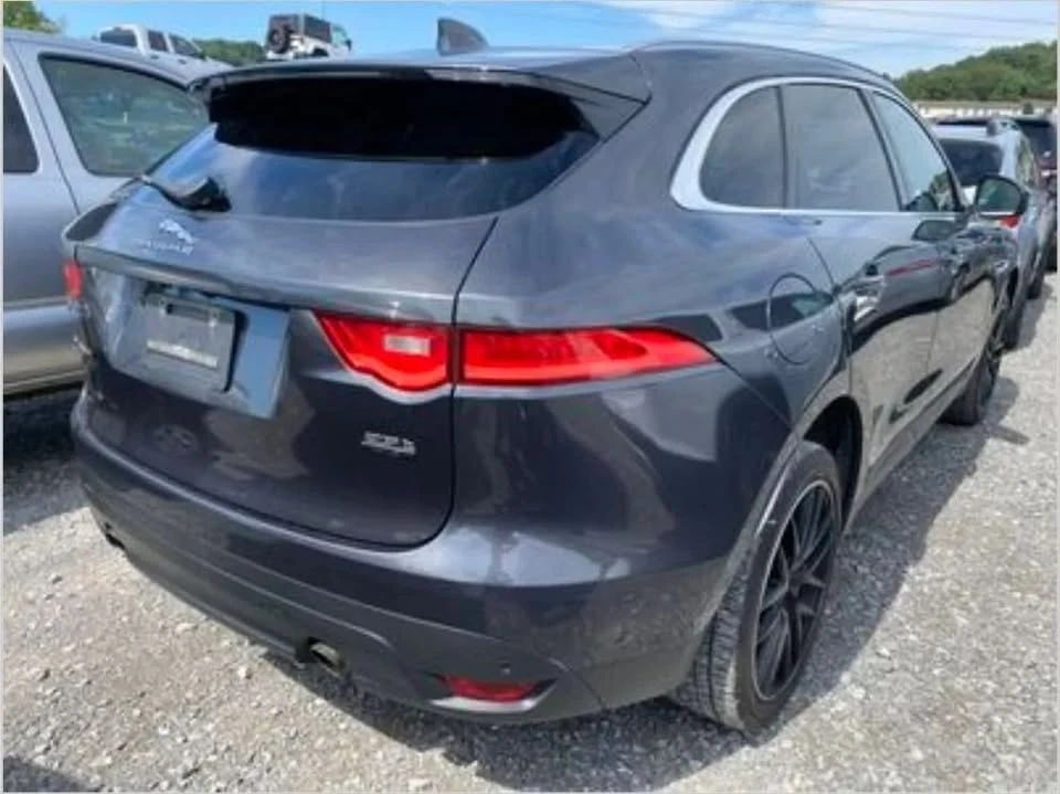 2019 Jaguar F-Pace - Image 6 of 9