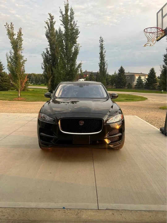 2019 Jaguar F-Pace - Image 3 of 10
