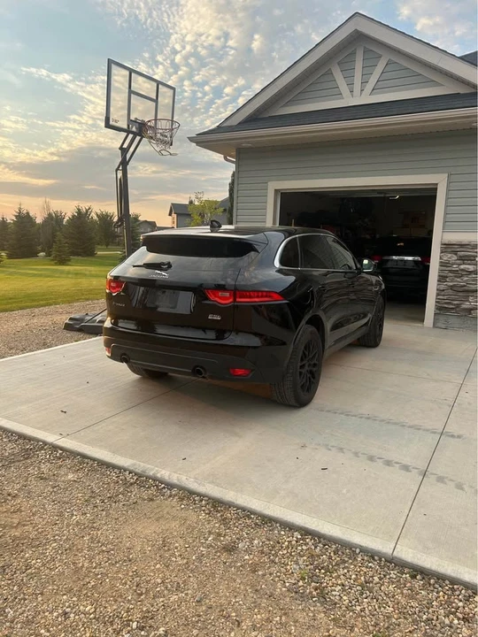 2019 Jaguar F-Pace - Image 4 of 10