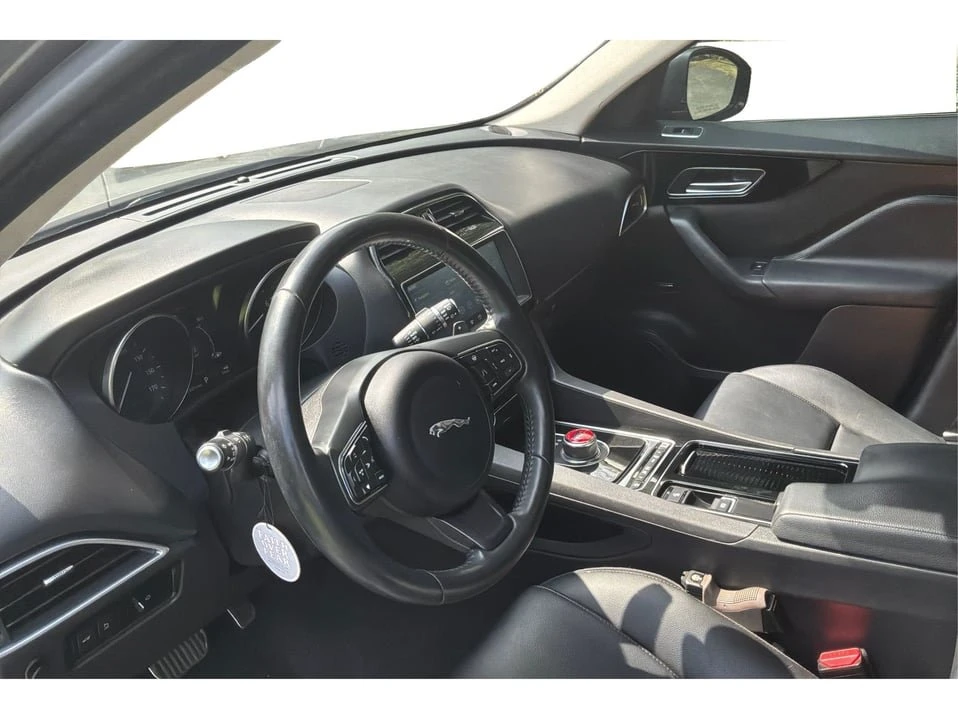2019 Jaguar F-Pace - Image 10 of 20