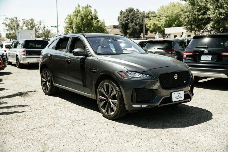 2019 Jaguar F-Pace - Image 2 of 20