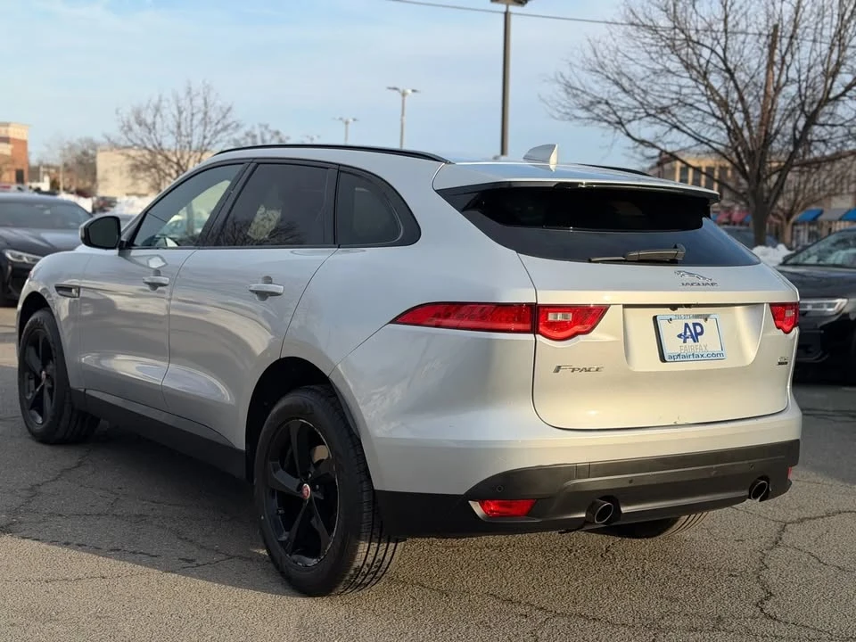 2019 Jaguar F-Pace - Image 7 of 20