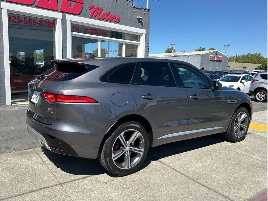 2019 Jaguar F-Pace - Image 7 of 20