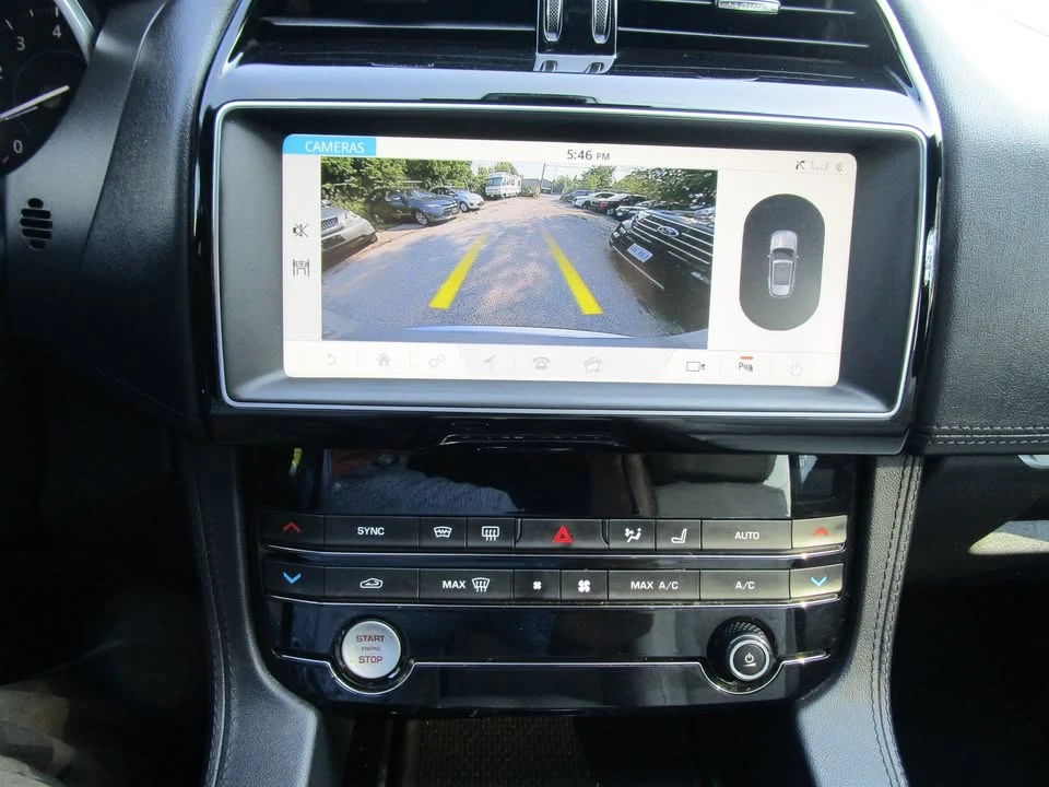 2019 Jaguar F-Pace - Image 14 of 20