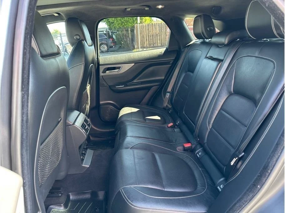 2019 Jaguar F-Pace - Image 13 of 20