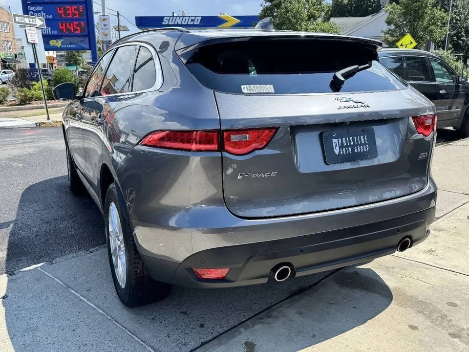 2019 Jaguar F-Pace - Image 10 of 20