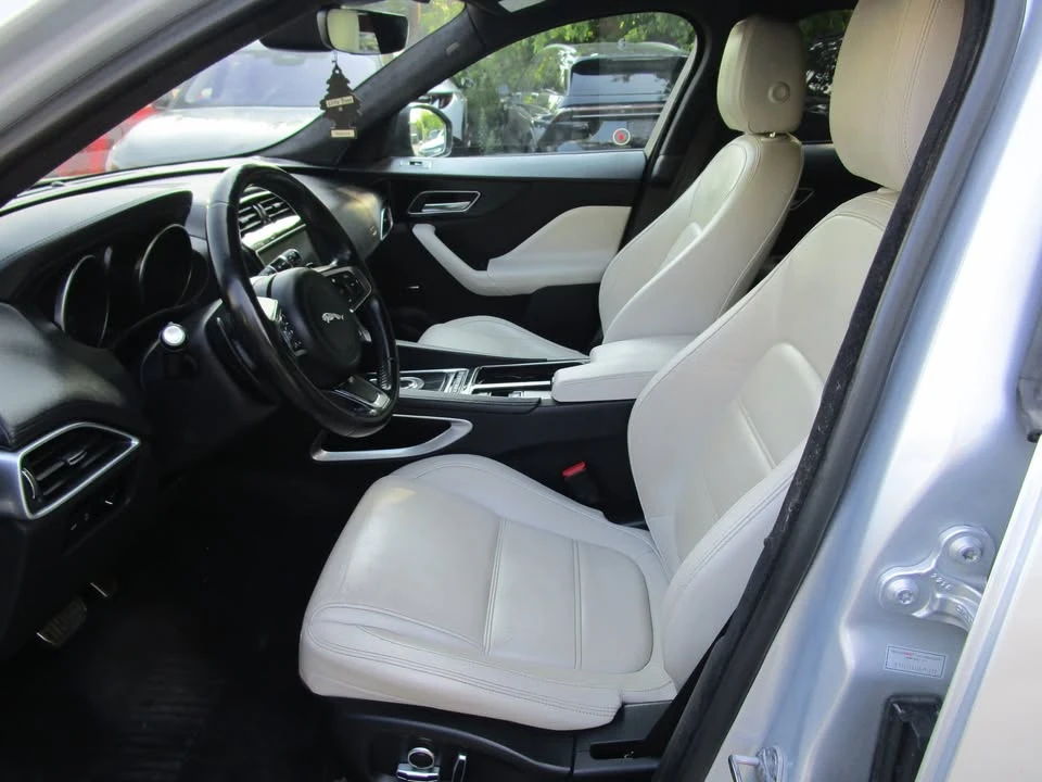 2019 Jaguar F-Pace - Image 7 of 20