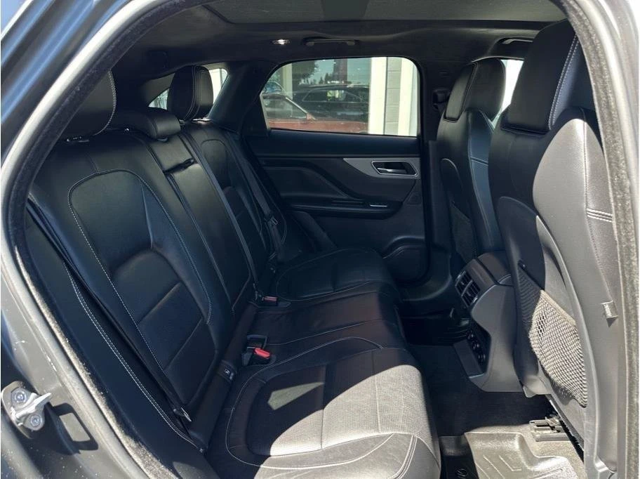 2019 Jaguar F-Pace - Image 14 of 20