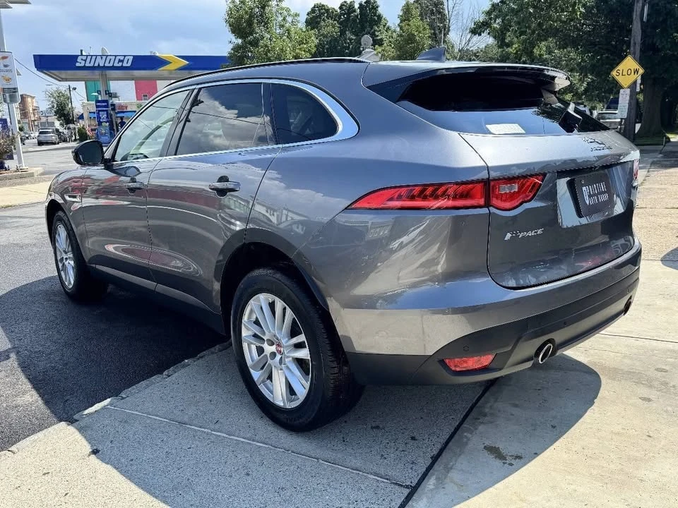 2019 Jaguar F-Pace - Image 15 of 20