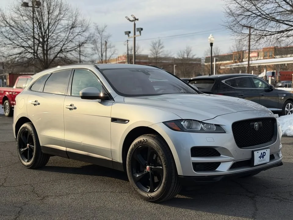 2019 Jaguar F-Pace - Image 3 of 20