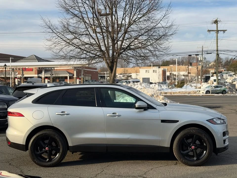 2019 Jaguar F-Pace - Image 4 of 20