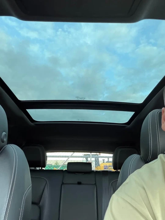 2019 Jaguar F-Pace - Image 11 of 12