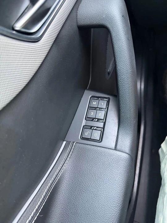 2019 Jaguar F-Pace - Image 12 of 12