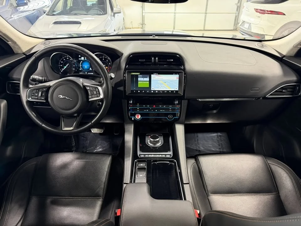 2019 Jaguar F-Pace - Image 2 of 2