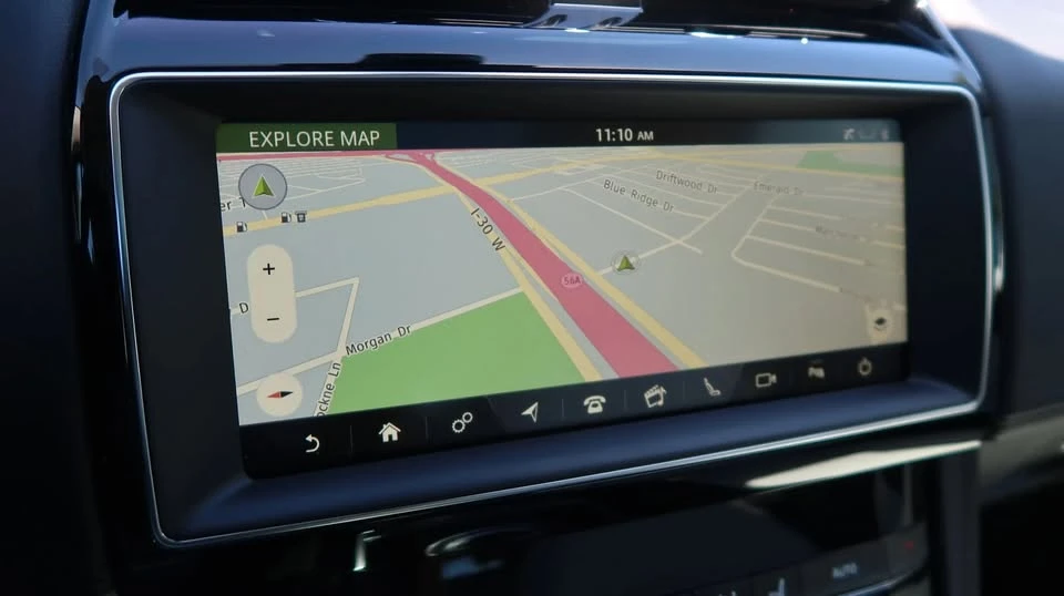 2019 Jaguar F-Pace - Image 17 of 20