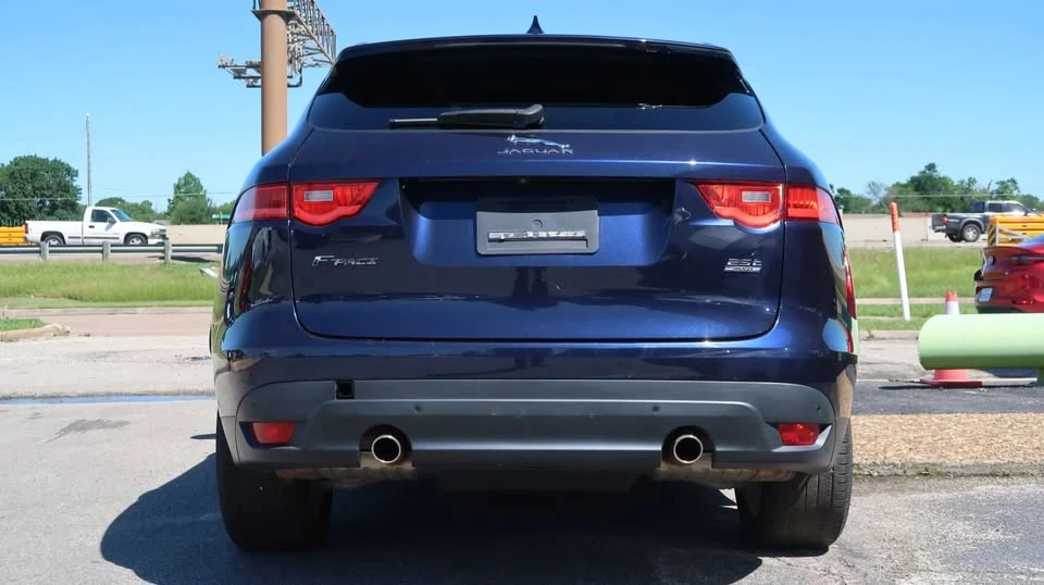 2019 Jaguar F-Pace - Image 2 of 20