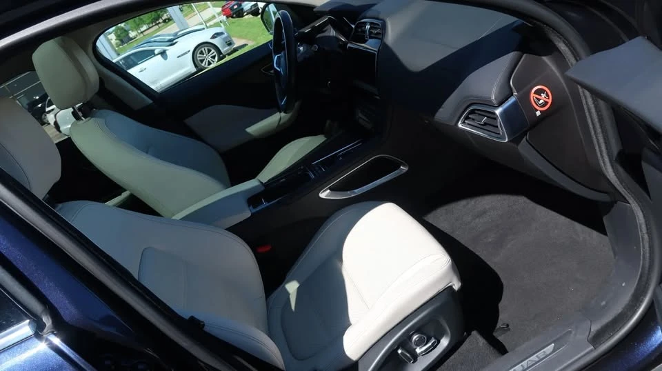 2019 Jaguar F-Pace - Image 8 of 20