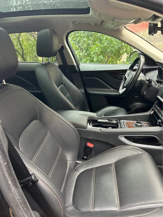 2019 Jaguar F-Pace - Image 8 of 10