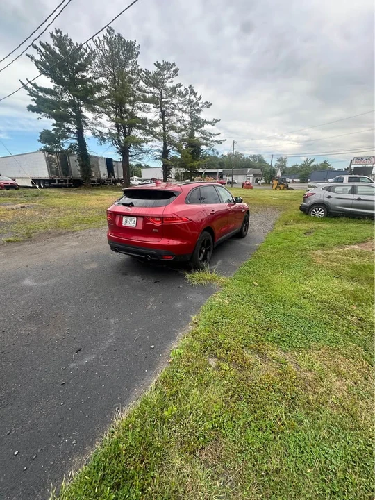2019 Jaguar F-Pace - Image 3 of 11