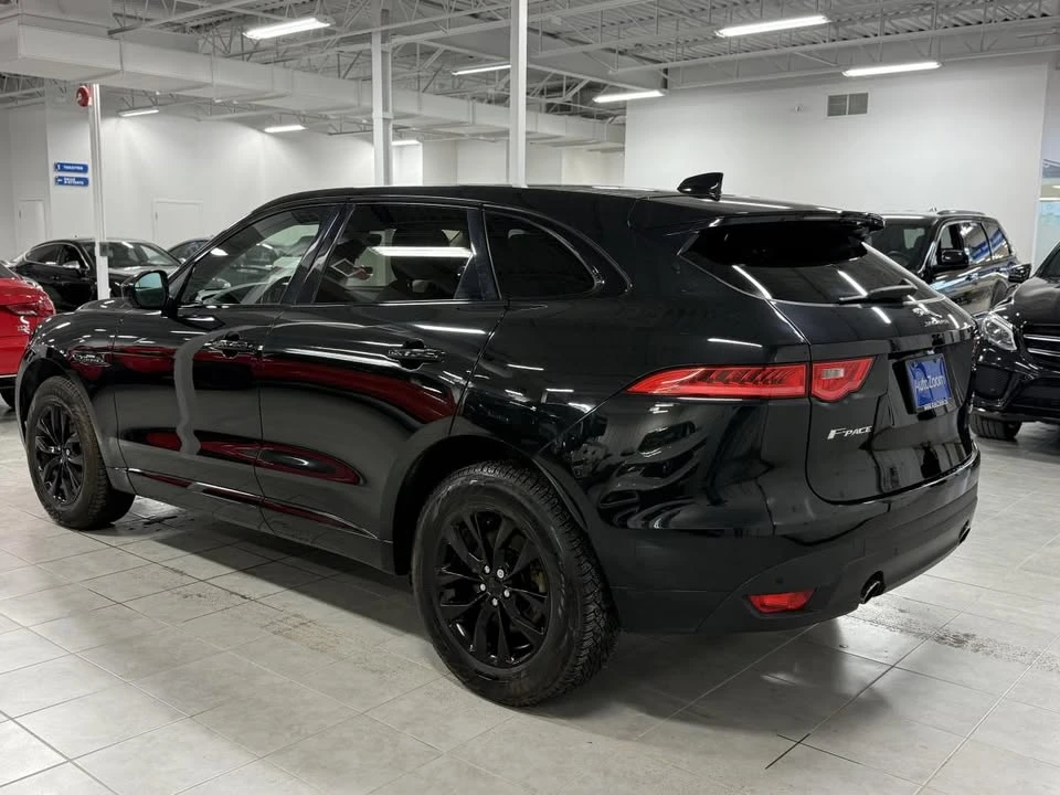 2019 Jaguar F-Pace - Image 7 of 17