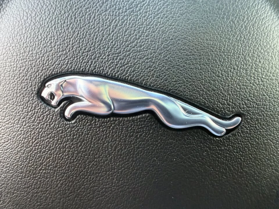 2019 Jaguar F-Pace - Image 6 of 20