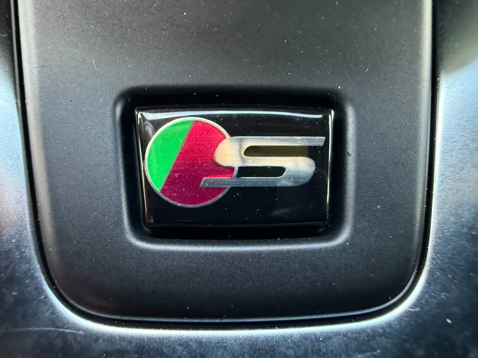 2019 Jaguar F-Pace - Image 19 of 20