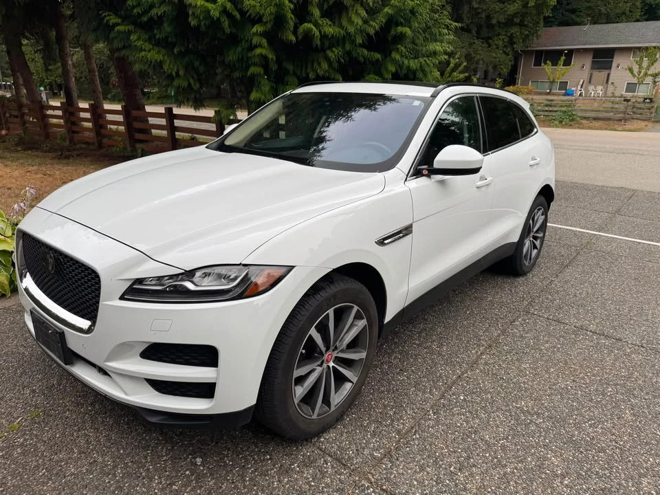 2019 Jaguar F-Pace - Image 2 of 12