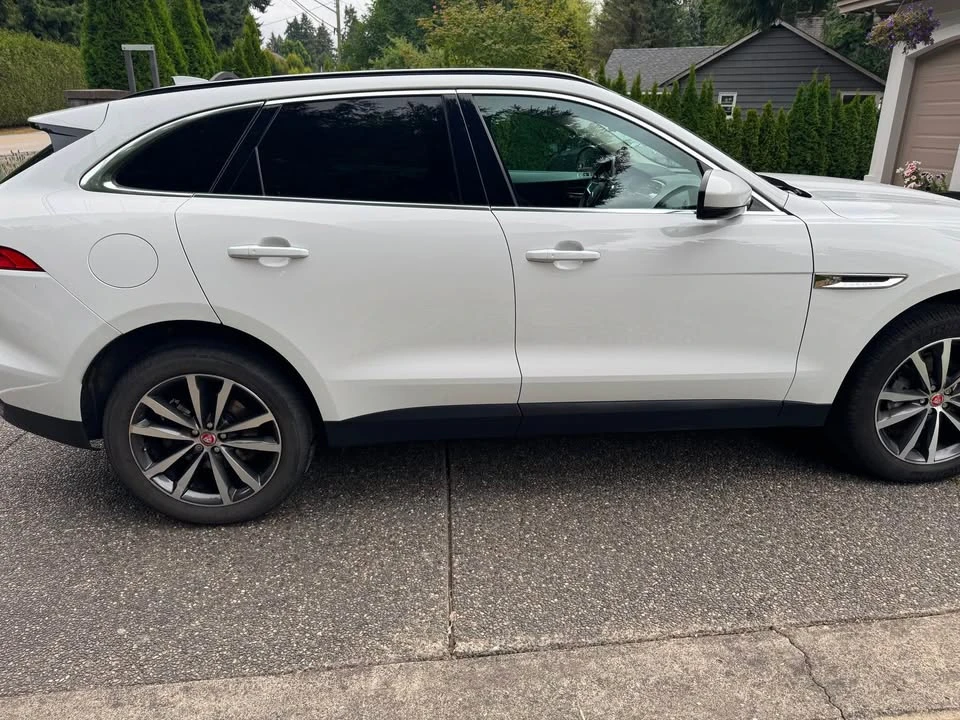 2019 Jaguar F-Pace - Image 7 of 12