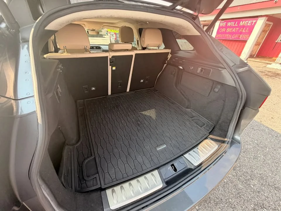 2019 Jaguar F-Pace - Image 15 of 15