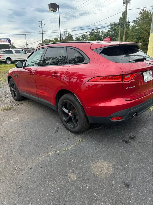 2019 Jaguar F-Pace - Image 5 of 11