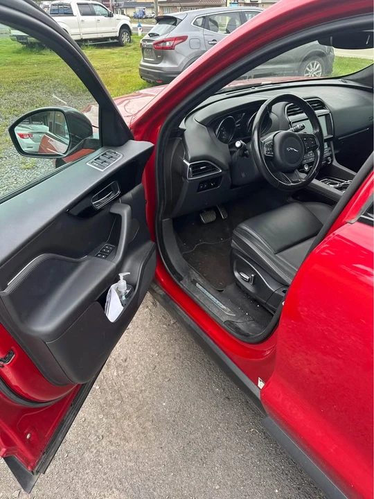 2019 Jaguar F-Pace - Image 6 of 11