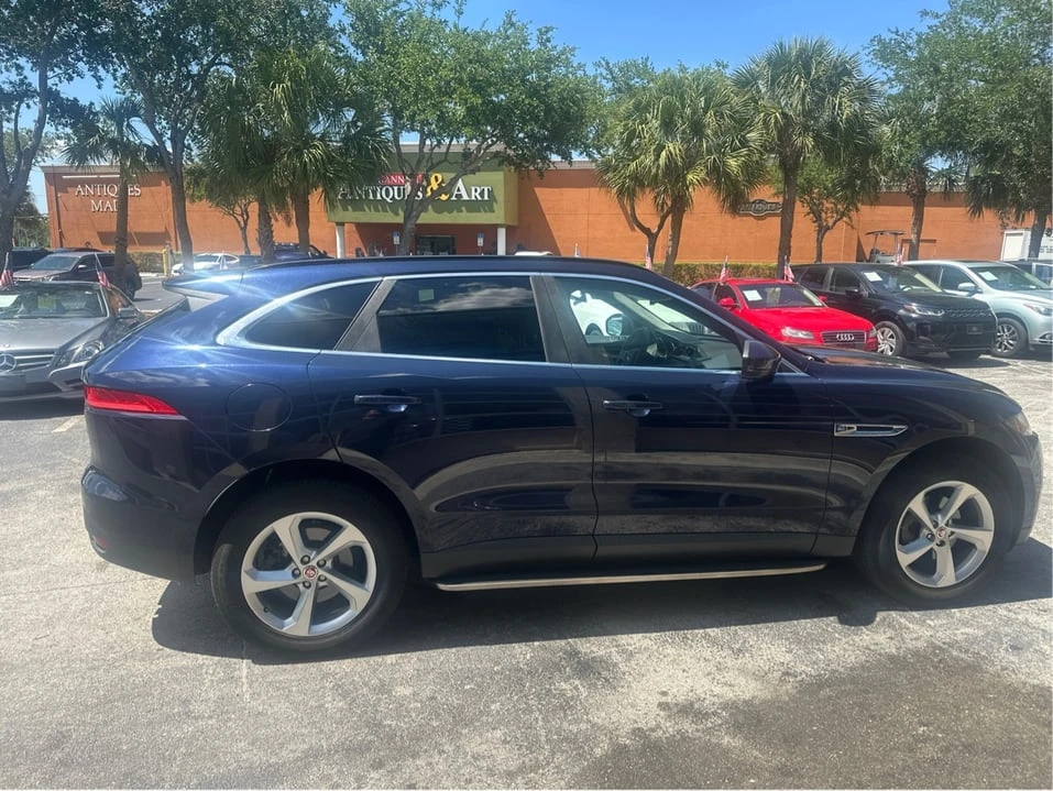 2019 Jaguar F-Pace - Image 2 of 18