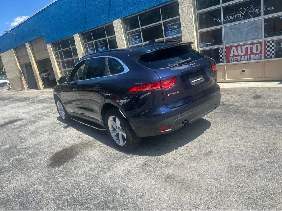 2019 Jaguar F-Pace - Image 5 of 18