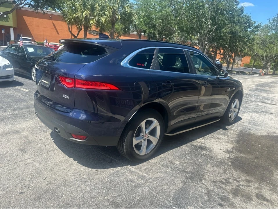 2019 Jaguar F-Pace - Image 3 of 18