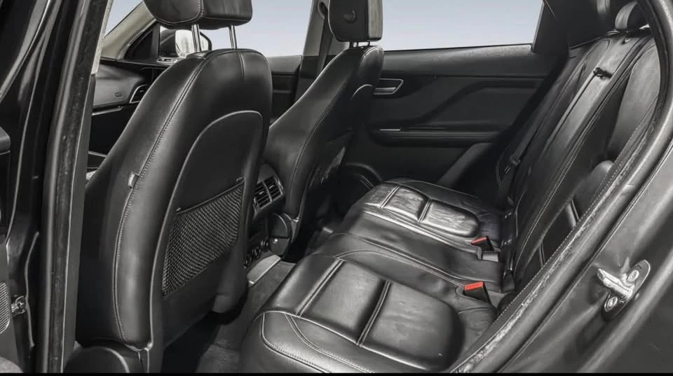 2019 Jaguar F-Pace - Image 6 of 7