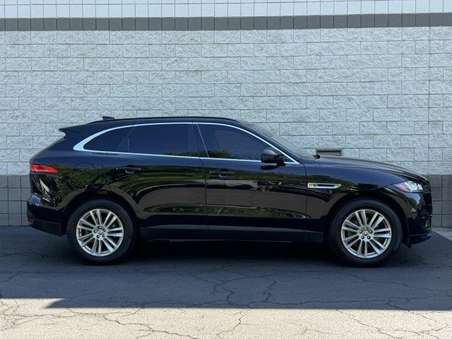 2019 Jaguar F-Pace - Image 17 of 20