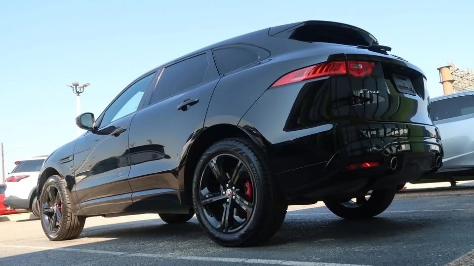 2019 Jaguar F-Pace - Image 12 of 20