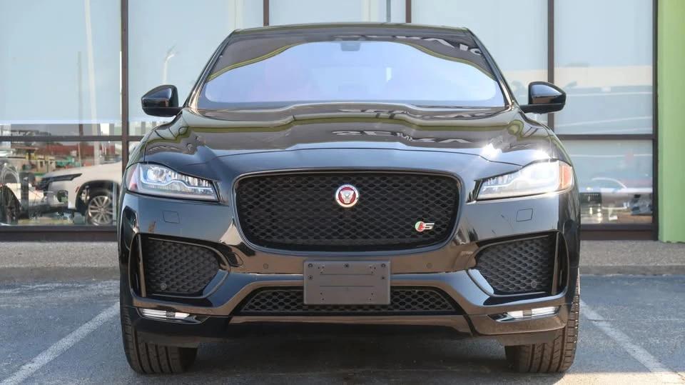 2019 Jaguar F-Pace - Image 2 of 20