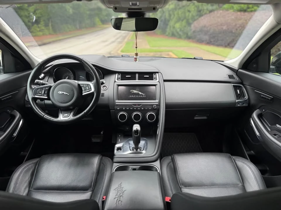 2019 Jaguar F-Pace - Image 13 of 19