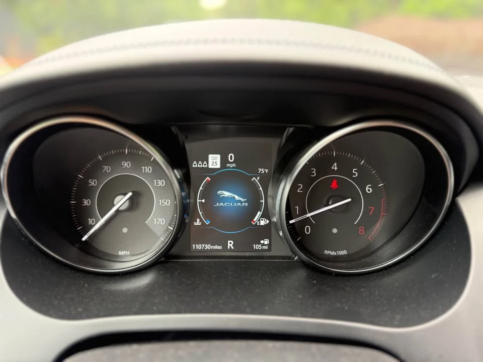 2019 Jaguar F-Pace - Image 15 of 19