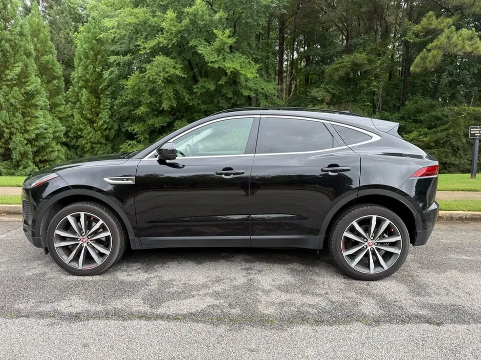 2019 Jaguar F-Pace - Image 2 of 19