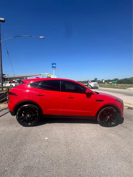 2019 Jaguar F-Pace - Image 6 of 11