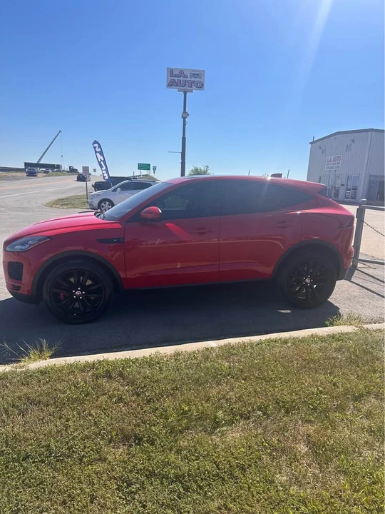 2019 Jaguar F-Pace - Image 3 of 11